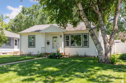 6925 Queen Ave S, Richfield, MN, 55423-2021 | Card Image
