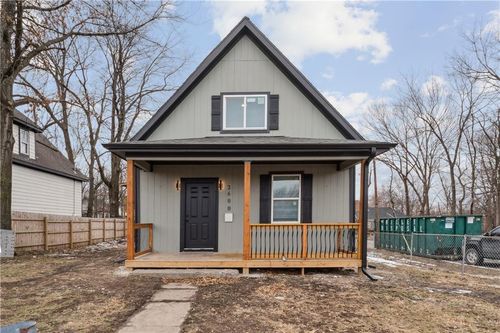 2600 Cleveland Ave, Kansas City, MO, 64127-4446 | Card Image