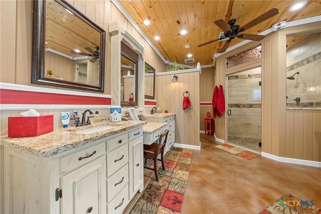 655 Hwy 236, Home with 3 bedrooms, 2 bathrooms and null parking in Moody TX | Image 14