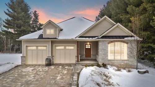 689 Canboro Rd, Fenwick, ON, L0S1C0 | Card Image