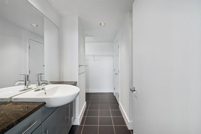 Primary bath room | Image 22