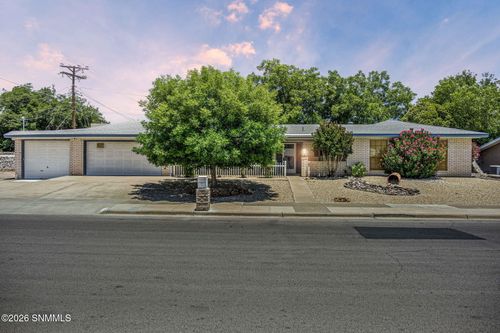 2810 Topley Ave, Las Cruces, NM, 88005-1256 | Card Image