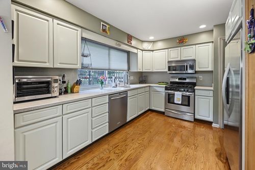 23 Goshawk Ct, VOORHEES, NJ, 08043-1677 | Card Image