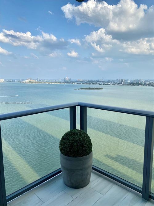 unit-2801-3131 Ne 7th Ave, Miami, FL, 33137-4467 | Card Image