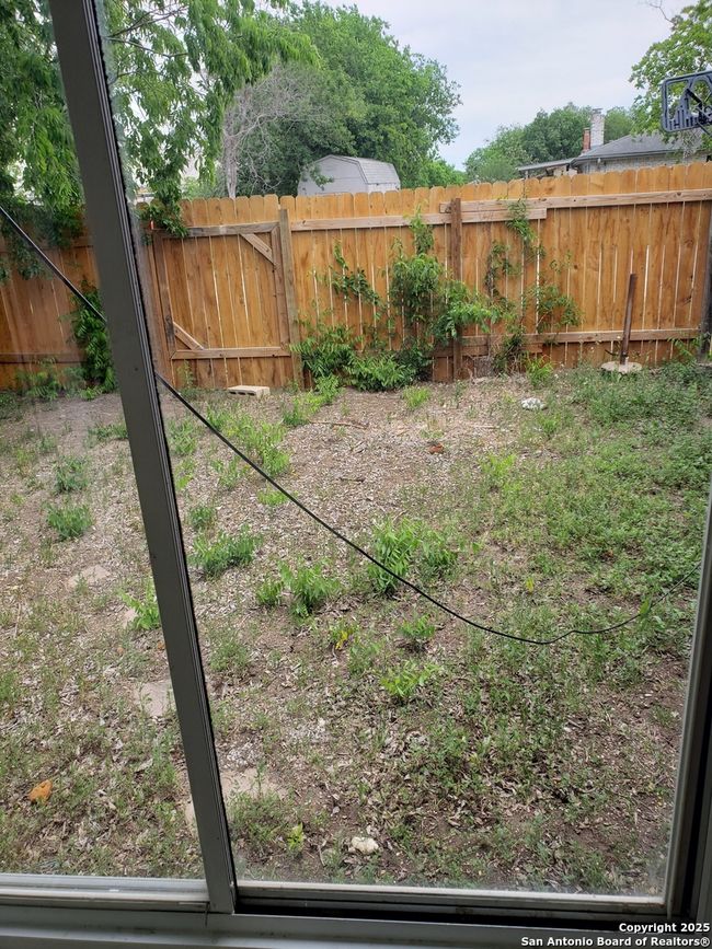1502 Narcissus Blvd, House other with 3 bedrooms, 2 bathrooms and null parking in New Braunfels TX | Image 13