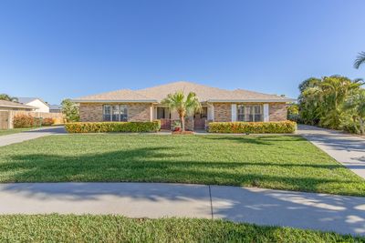 73/75 Anchor Drive, Home with 6 bedrooms, 4 bathrooms and 4 parking in Indian Harbour Beach FL | Image 3