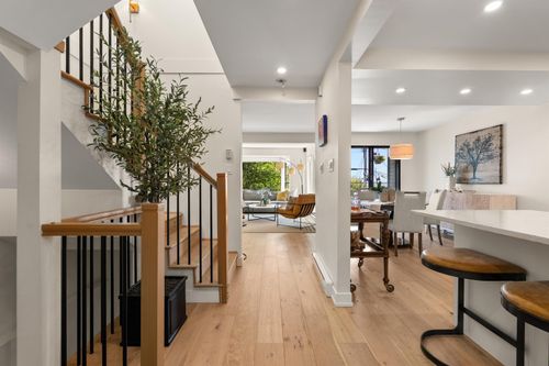 4-14985 Victoria Ave, White Rock, BC, V4B1G2 | Card Image