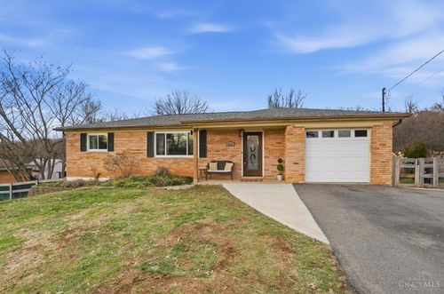 8666 Pastoral Ln, Anderson, OH, 45244-2006 | Card Image