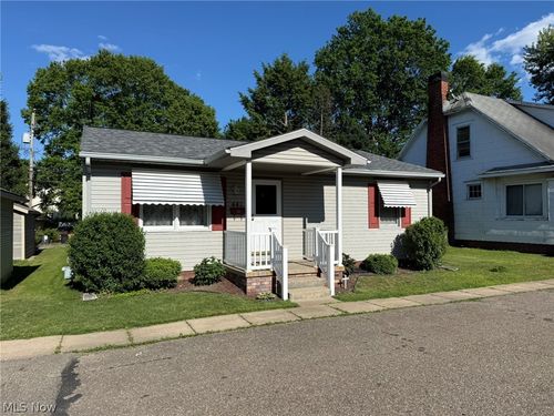 441 Esther Court Nw, New Philadelphia, OH, 44663 | Card Image