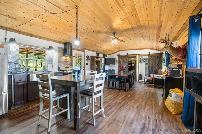 Dining room | Image 14