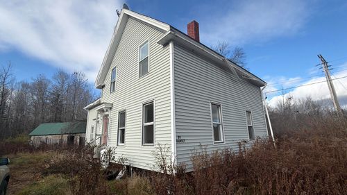 20 Main Street, Sangerville, ME, 04479 | Card Image