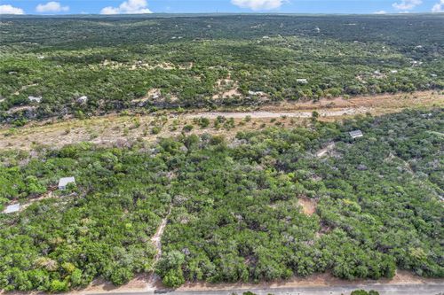 401 Days End Rd, Wimberley, TX, 78676-9166 | Card Image