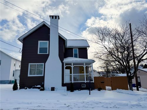 106 Penn St, Greensburg, PA, 15601-5529 | Card Image