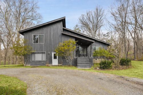 110 Cross Pond Rd, Pound Ridge, NY, 10576-1341 | Card Image
