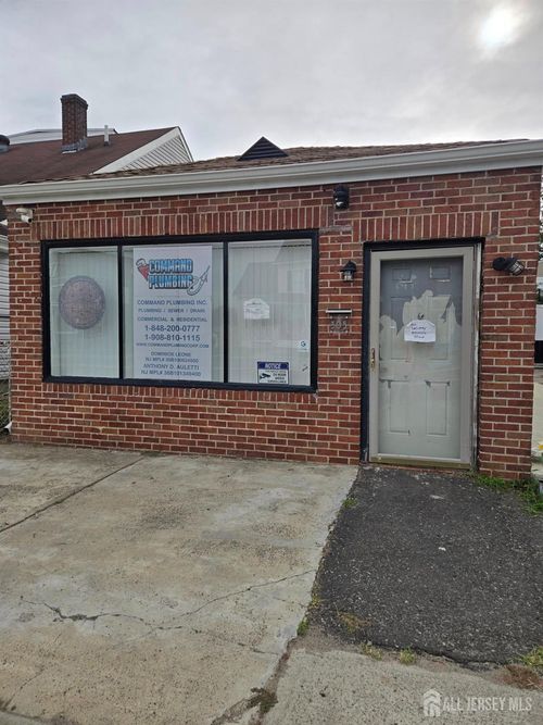 305 Amboy Ave, Woodbridge, NJ, 07095-2818 | Card Image