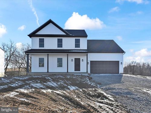 4 Family Drive, CARLISLE, PA, 17013 | Card Image