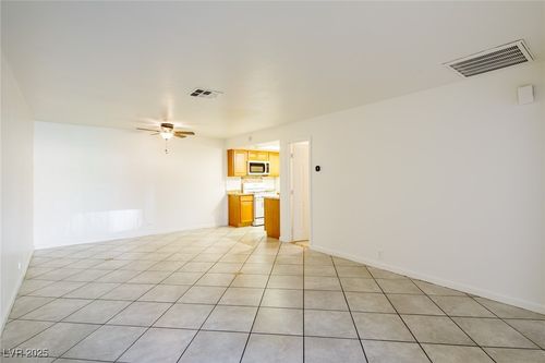 apt-b-3017 Saint George St, North Las Vegas, NV, 89030-5070 | Card Image