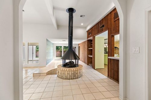 2619 Briarpark Dr, Houston, TX, 77042-2130 | Card Image