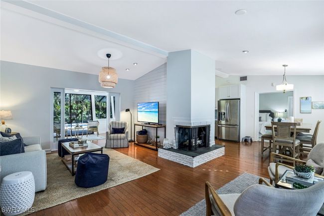 739 7 Th Ave N, House other with 3 bedrooms, 3 bathrooms and null parking in NAPLES FL | Image 4