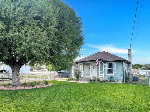 250 W Mill Rd, Ferron, UT, 84523 | Card Image