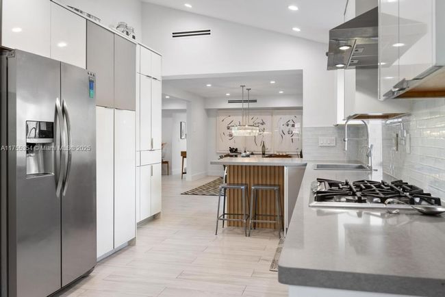 2300 Tequesta Ln, House other with 5 bedrooms, 5 bathrooms and null parking in Coconut Grove FL | Image 11