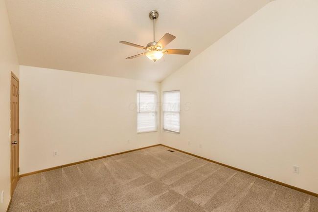5975 Pennington Creek Dr, Condo with 3 bedrooms, 3 bathrooms and null parking in Dublin OH | Image 24