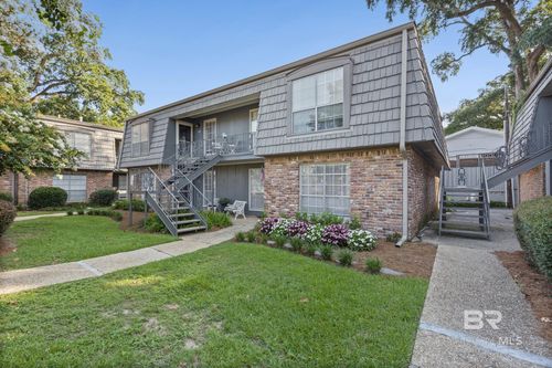 204-207 Mobile St, Fairhope, AL, 36532-1302 | Card Image