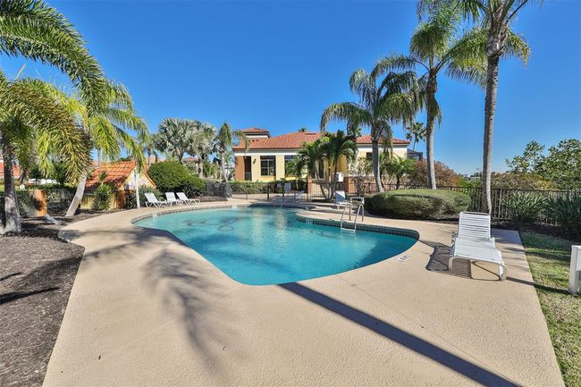 915 Symphony Isles Blvd, House other with 3 bedrooms, 3 bathrooms and null parking in APOLLO BEACH FL | Image 59