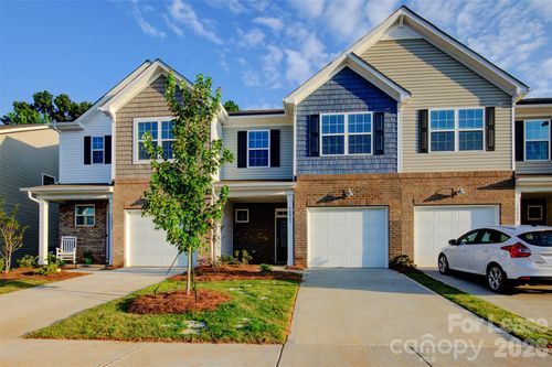 70-14061 Castle Nook Dr, Charlotte, NC, 28273-7490 | Card Image