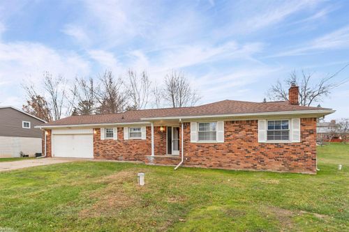 13300 Firestone Dr, Fenton, MI, 48430-1236 | Card Image