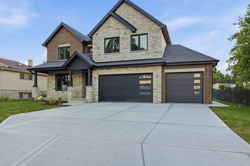134 Holly Ave, Darien, IL, 60561-3980 | Card Image