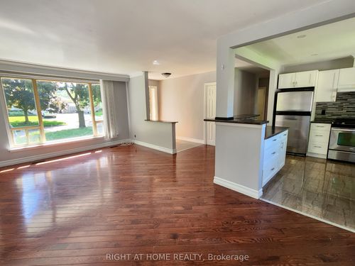 332 Viewmount St, Oshawa, ON, L1H7C3 | Card Image