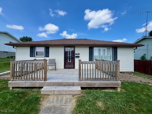 755 Garfield Ave Nw, Carrollton, OH, 44615-1113 | Card Image