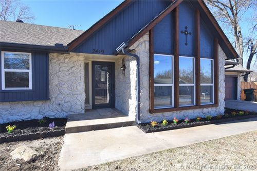 2419 W Driftwood Dr, Claremore, OK, 74017-4819 | Card Image
