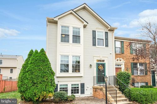 19889 Fieldgrass Sq, ASHBURN, VA, 20147-2760 | Card Image