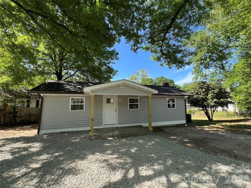 511 Murphy St, Kannapolis, NC, 28081-4830 | Card Image