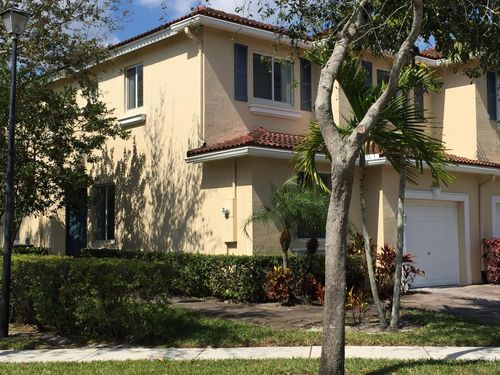 3121 N Evergreen Cir, Boynton Beach, FL, 33426-8659 | Card Image