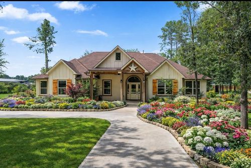 11202 Indian Trails Dr, Tomball, TX, 77375-8352 | Card Image