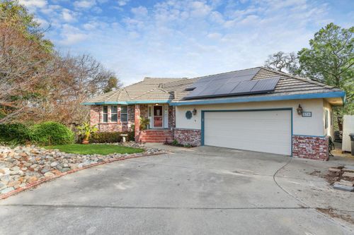 870 Carson Dr, Valley Springs, CA, 95252-9385 | Card Image