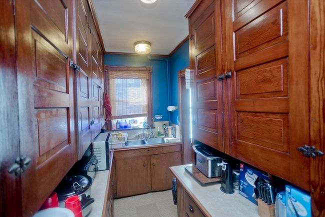 2032 - 2030 Maple St, Home with 6 bedrooms, 4 bathrooms and 6 parking in Three Rivers MA | Image 18