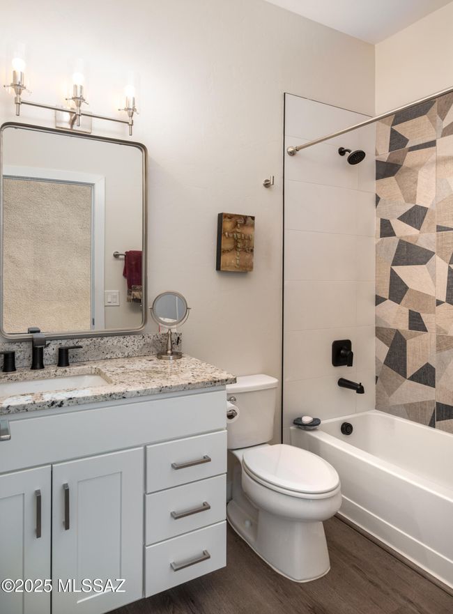 Guest Bathroom | Image 17