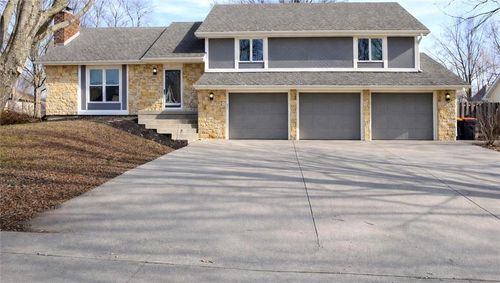 2017 Joy St, Excelsior Springs, MO, 64024-9768 | Card Image