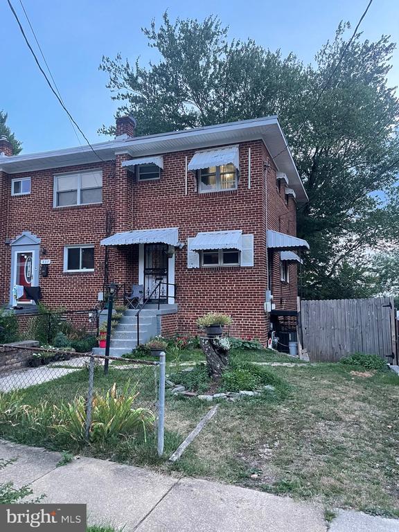Neptune Ave, Oxon Hill, MD 20745