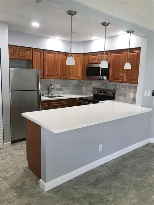 apt-b-3049 Ne 20th Ter, Fort Lauderdale, FL, 33306-1273 | Card Image