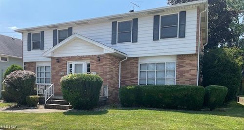 165 Willis St, Bedford, OH, 44146-3508 | Card Image