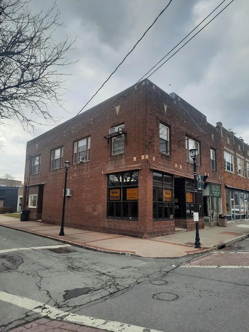1 Market St, Ellenville, NY, 12428-1421 | Card Image