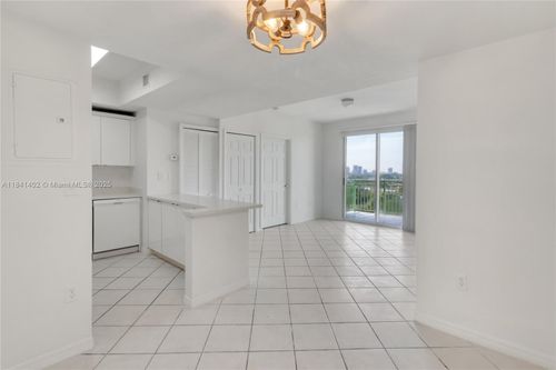 apt-1207-3500 Coral Way, Miami, FL, 33145-3067 | Card Image