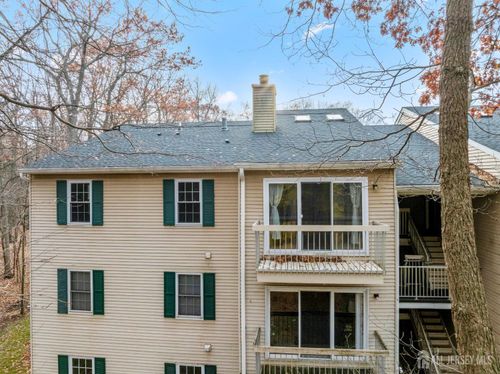 364 Mcdowell Dr, East Brunswick, NJ, 08816-4090 | Card Image