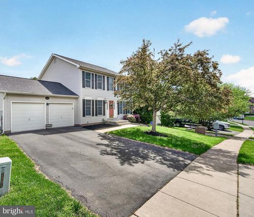 2094 E Greenleaf Drive, FREDERICK, MD, 21702 | Card Image