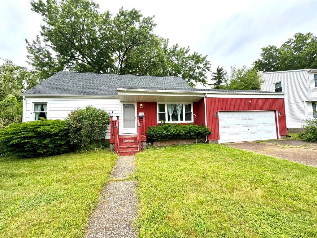 32nd St, Erie, PA 16504